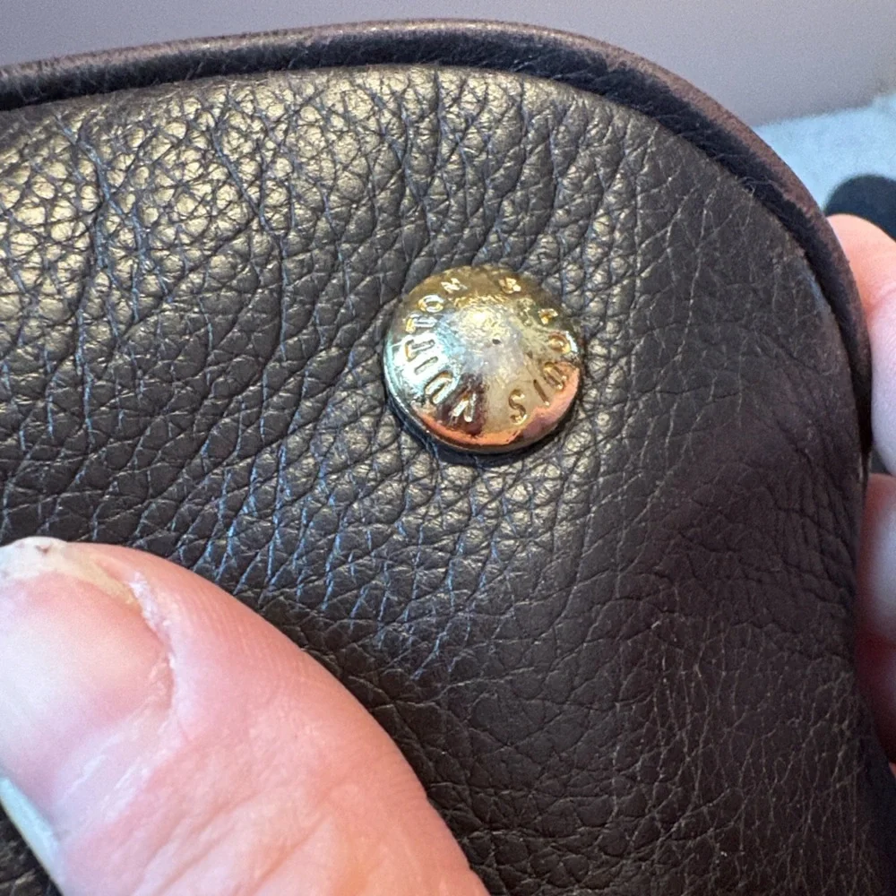 Authentic Louis Vuitton Mahina Boho In Elephant Gris - Picture 14 of 16